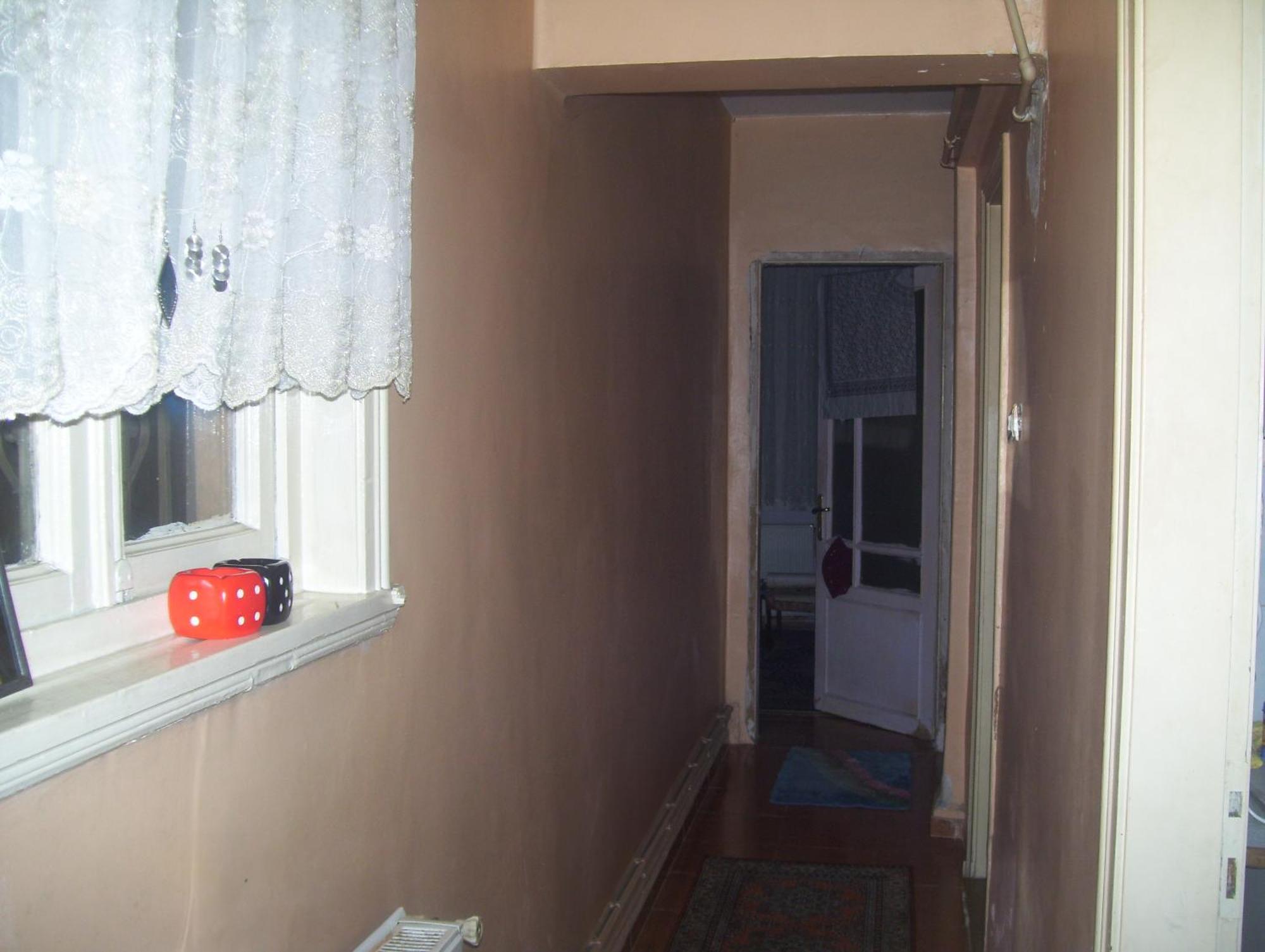 Fatih Hayalperest Sokakta Kiralik Daire Apartment Istanbul